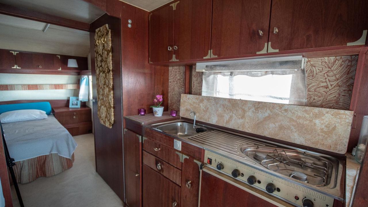 Caravan Fishing Spot Porto Roxa Agios Leon Zewnętrze zdjęcie