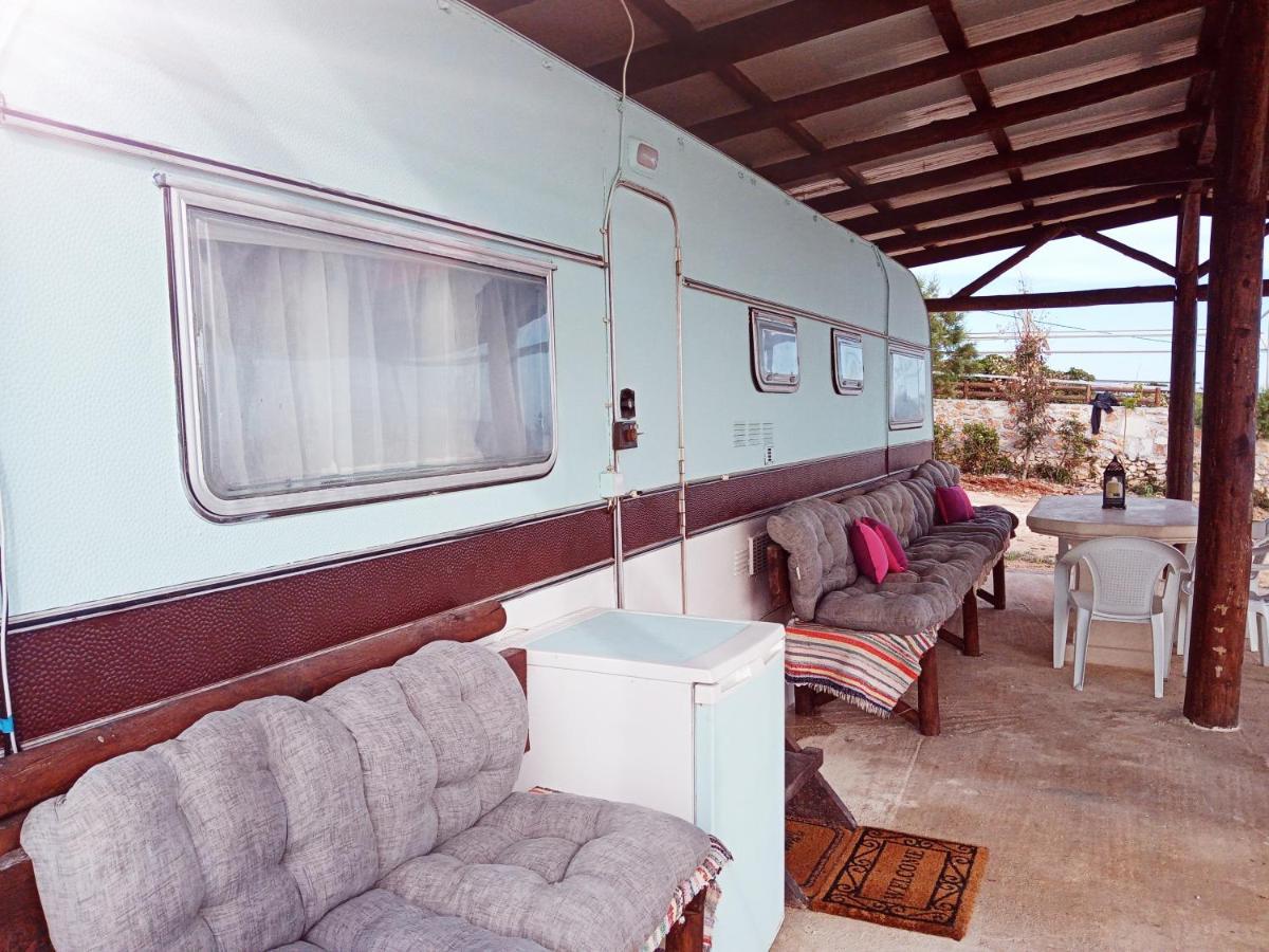 Caravan Fishing Spot Porto Roxa Agios Leon Zewnętrze zdjęcie